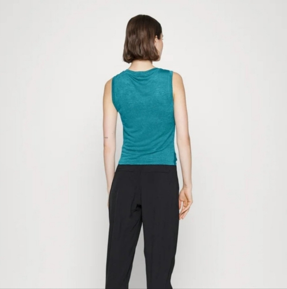 Athleta Borealis Green Breezy Twist Tank Size S - Picture 2 of 12